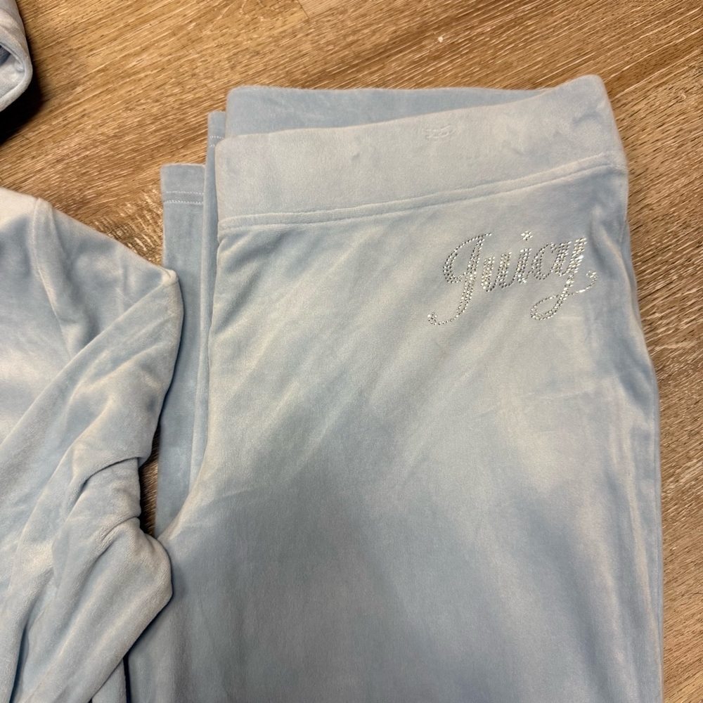 Juicy Couture Sky Blue Velour Set size X-Large - Picture 3 of 3